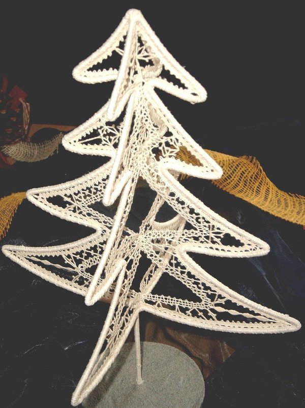 Klöppelbrief Weihnachtsbaum 3-D, Größe ca. H19 x B18,5 cm